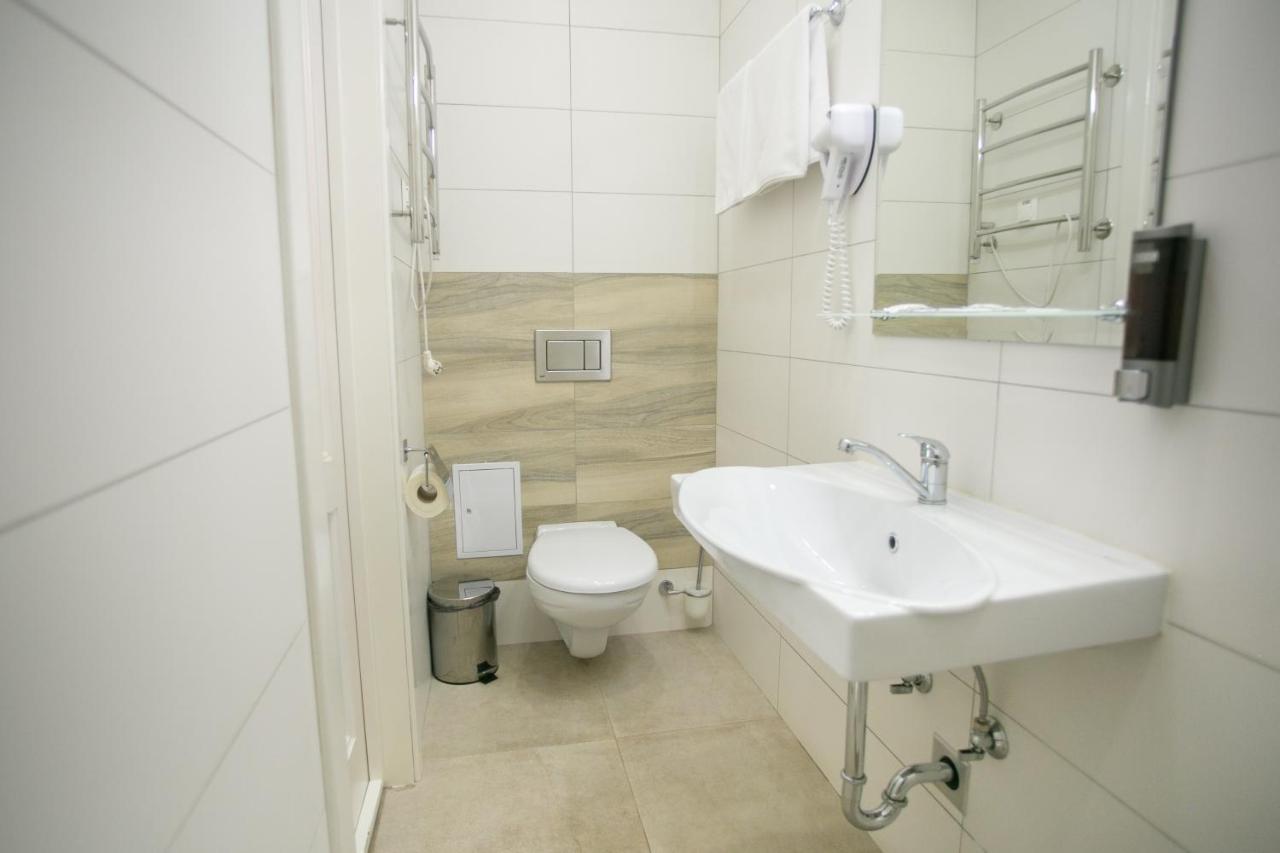 Molodezhnaya Hotel Breszt Kültér fotó
