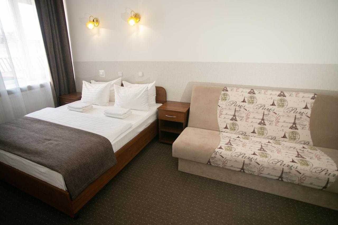 Molodezhnaya Hotel Breszt Kültér fotó