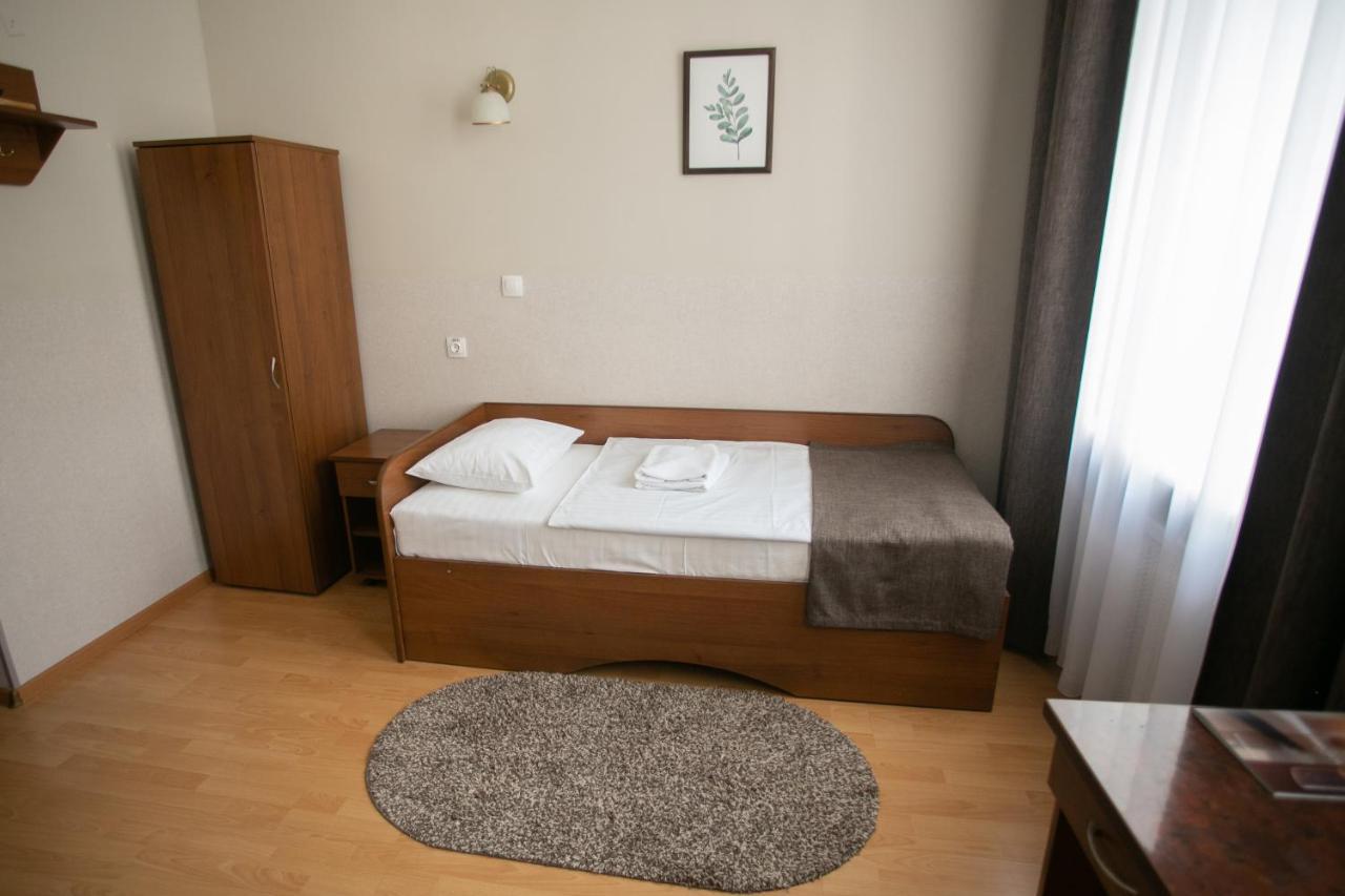 Molodezhnaya Hotel Breszt Kültér fotó