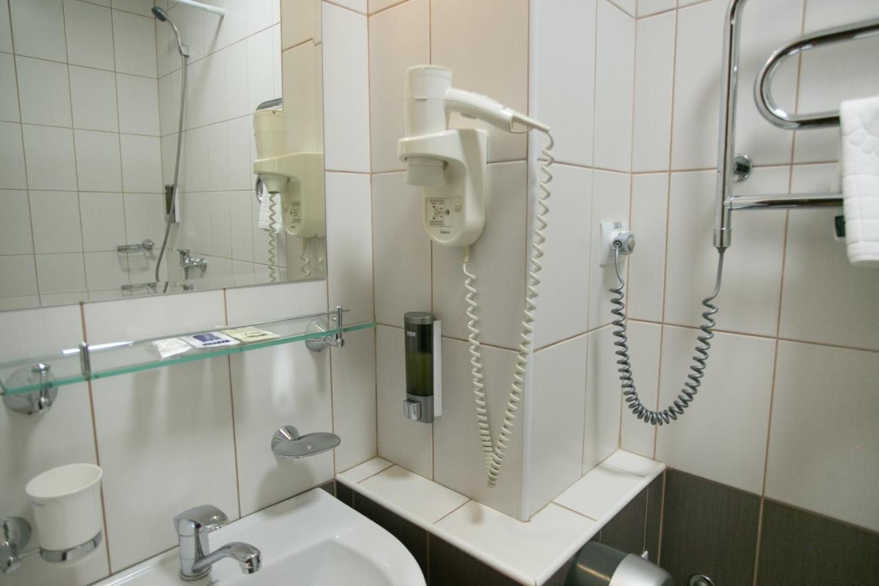 Molodezhnaya Hotel Breszt Kültér fotó