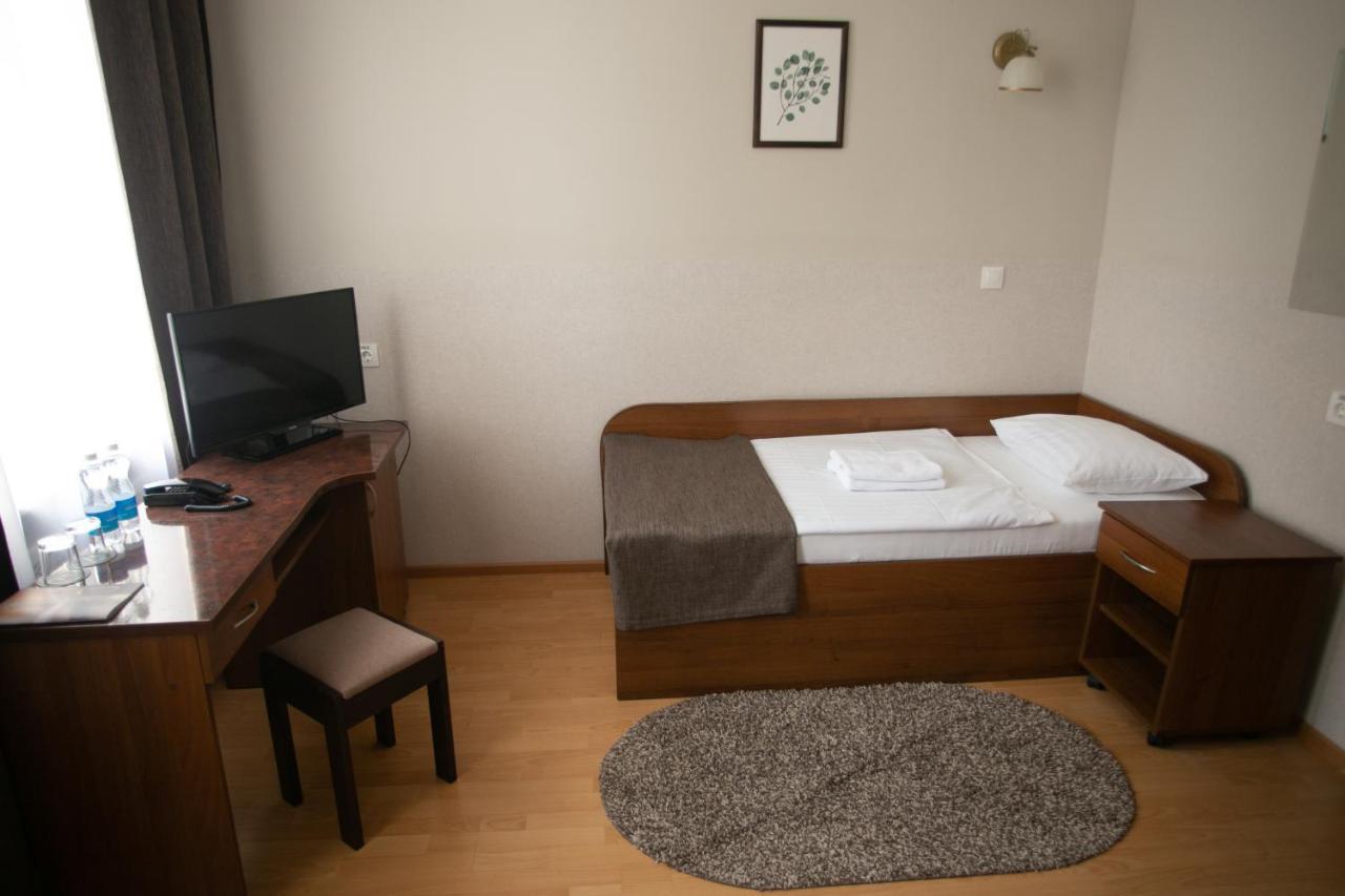 Molodezhnaya Hotel Breszt Kültér fotó