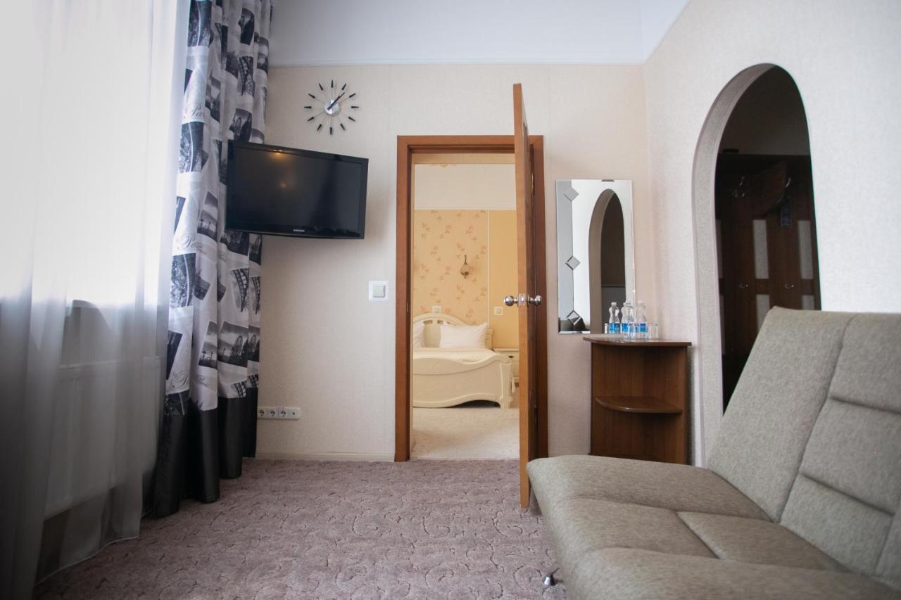 Molodezhnaya Hotel Breszt Kültér fotó