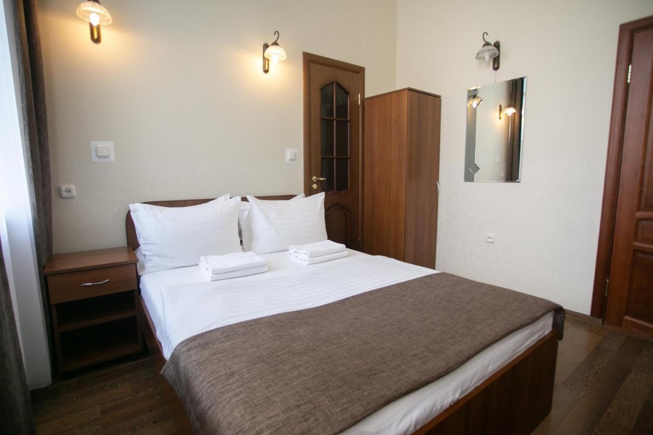 Molodezhnaya Hotel Breszt Kültér fotó