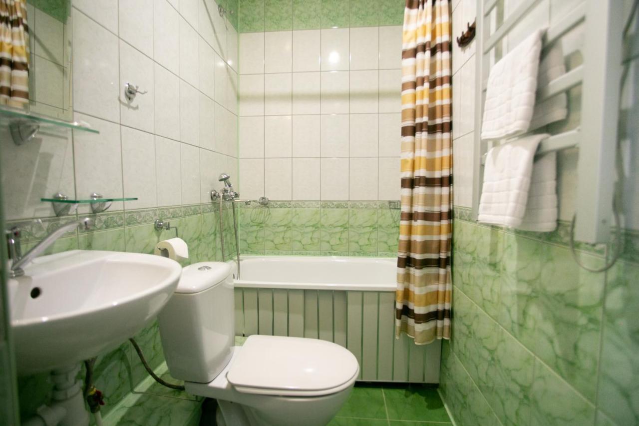 Molodezhnaya Hotel Breszt Kültér fotó