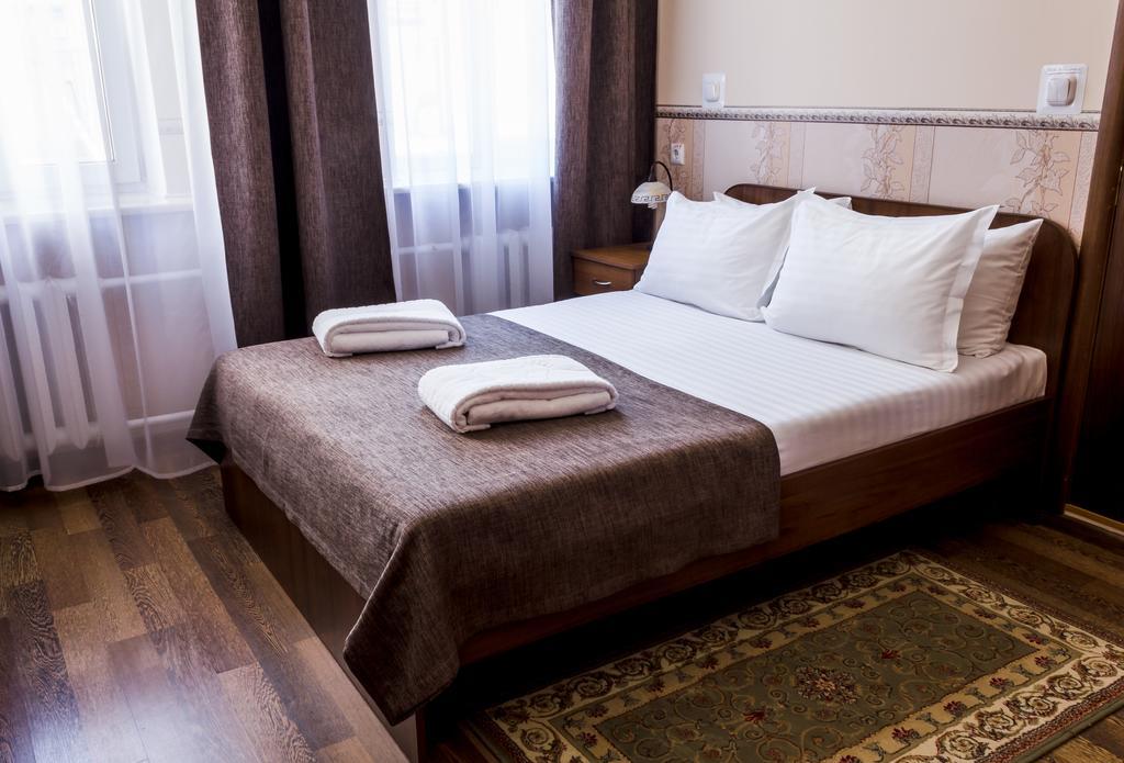 Molodezhnaya Hotel Breszt Kültér fotó