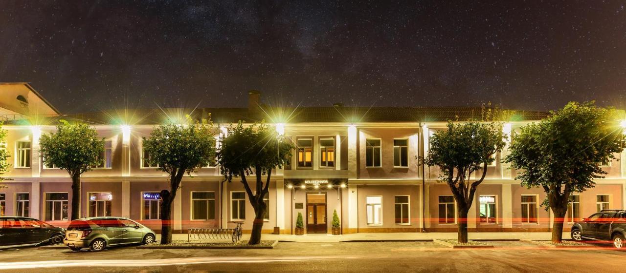 Molodezhnaya Hotel Breszt Kültér fotó