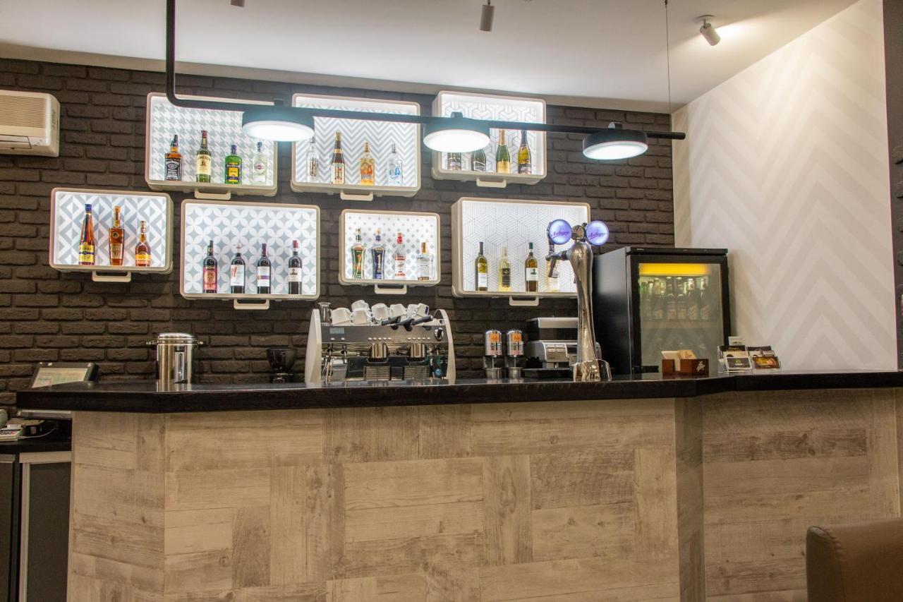 Molodezhnaya Hotel Breszt Kültér fotó